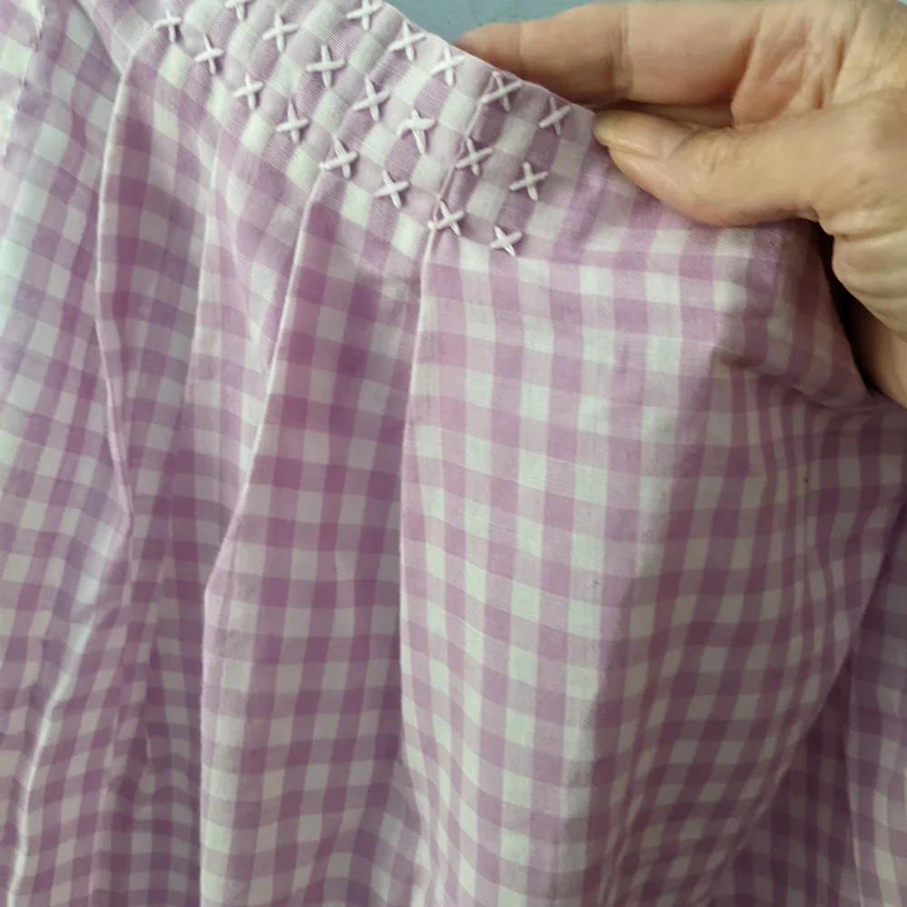 Vtg Purple Gingham Apron with Embroidery and Rick Rack 17